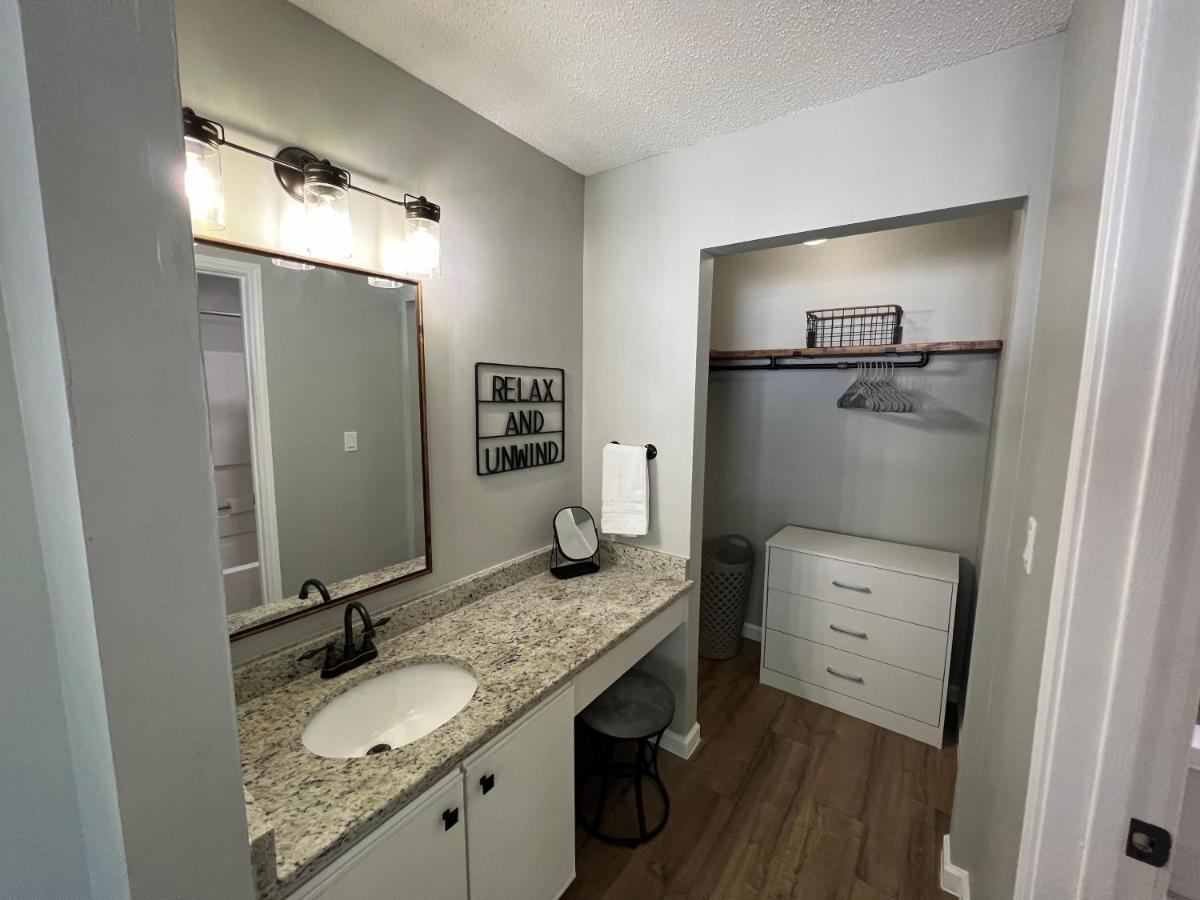 Mid City Condo Хантсвилл Экстерьер фото